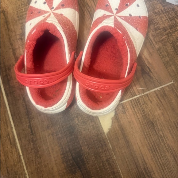 CROCS Kids Red and White Slippers - Picture 5 of 6